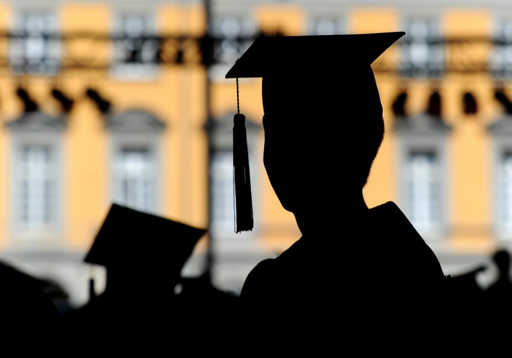 ۶۰ درصد فارغالتحصیلان ایرانی از انتخاب رشته خود پشیمانند ۶۰ درصد فارغالتحصیلان ایرانی از انتخاب رشته خود پشیمانند