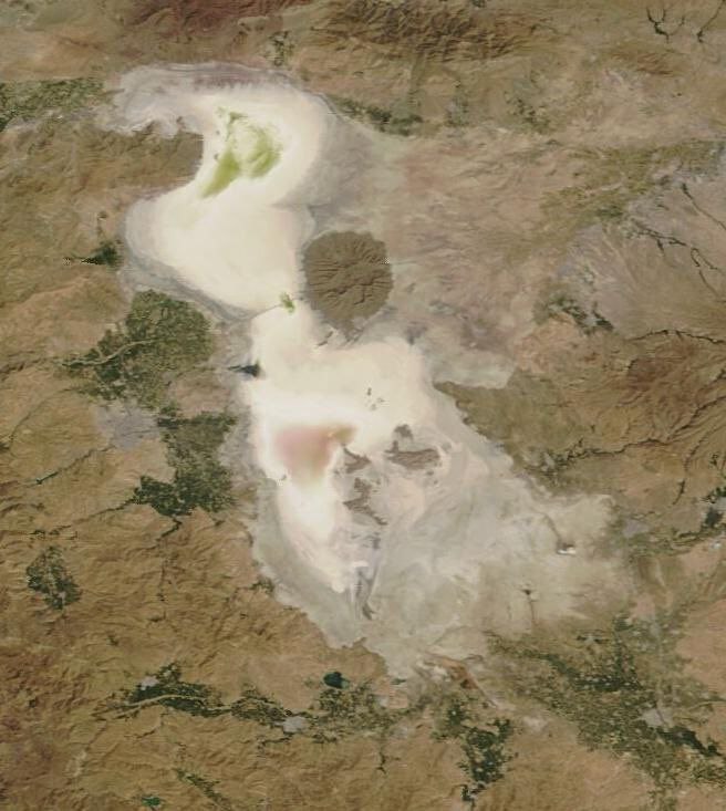 دریاچه ارومیه در آستانه مرگ؛ بی‌عملی یا نابودی؟