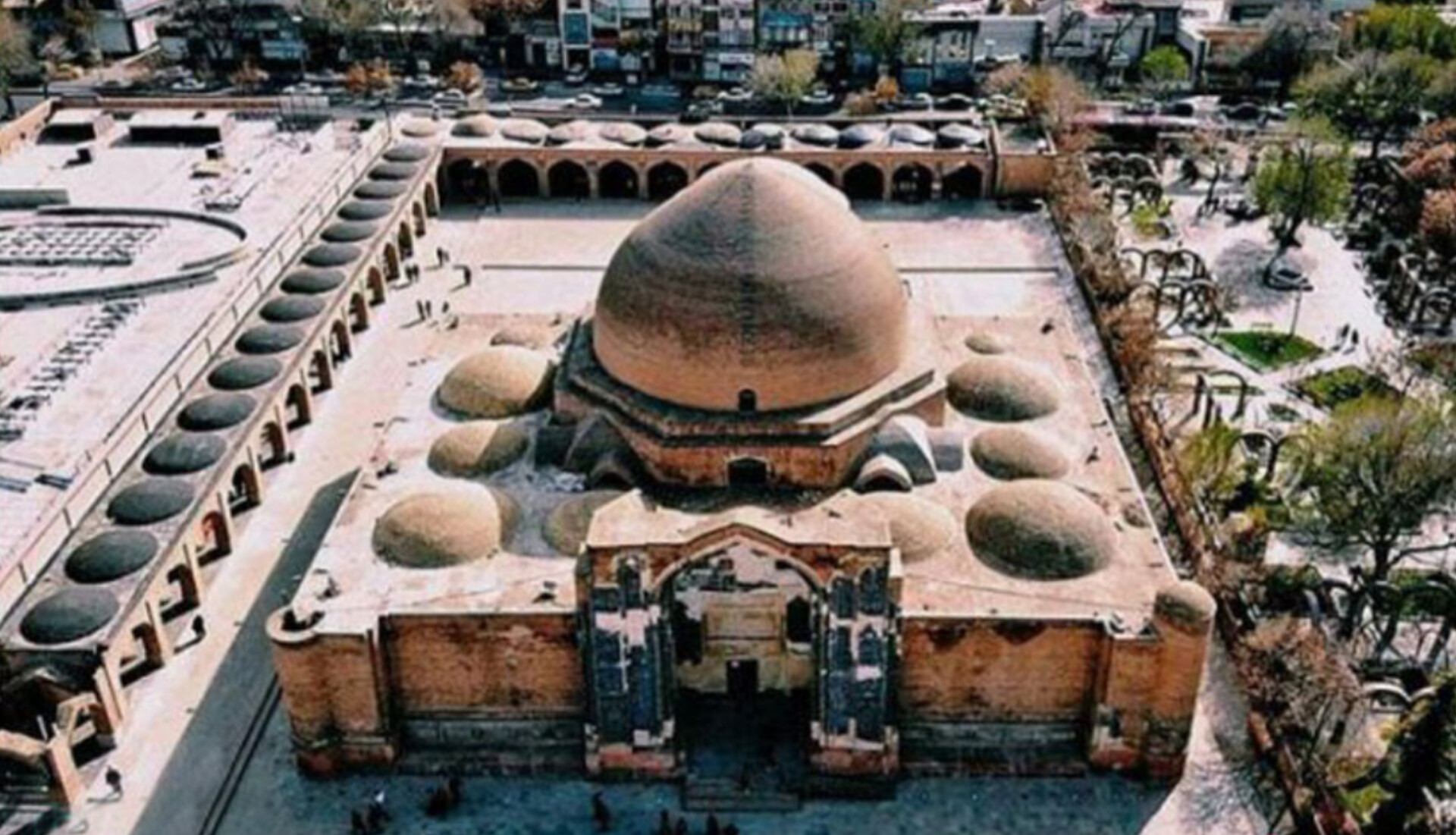 تبریز؛ شهری که دین، ایثار و شهادت در آن زنده است