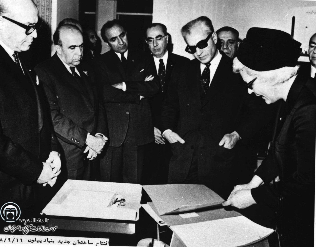 باتلاق خودساخته پهلوی‌ها