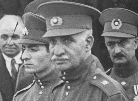 تاریخ سیاه یک سلطنت